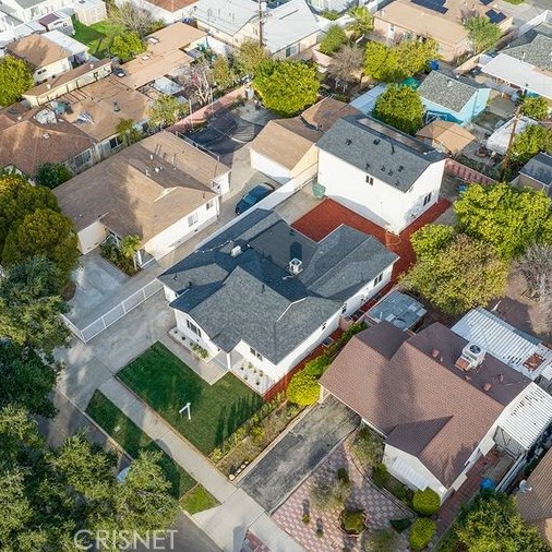 7036 & 7040 Willis Ave, Van Nuys, CA 91405