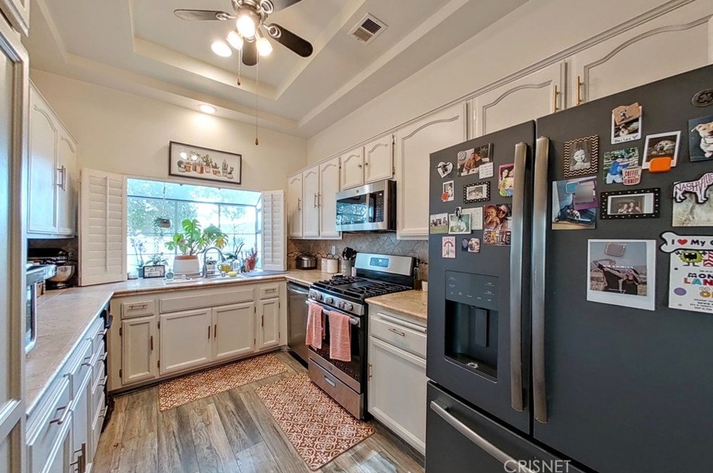 3107 Hillcrest Dr, Thousand Oaks CA  91362-3162 exterior