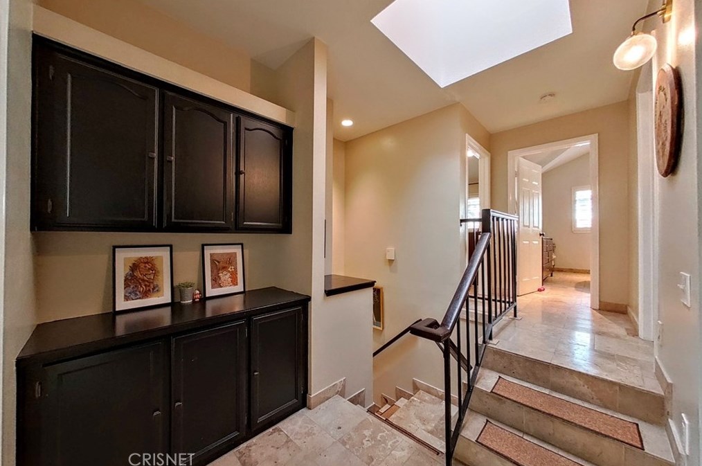 3107 Hillcrest Dr, Thousand Oaks CA  91362-3162 exterior