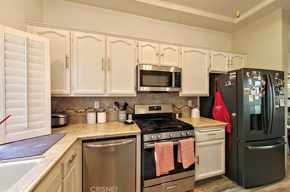 3107 Hillcrest Dr, Thousand Oaks CA  91362-3162 exterior