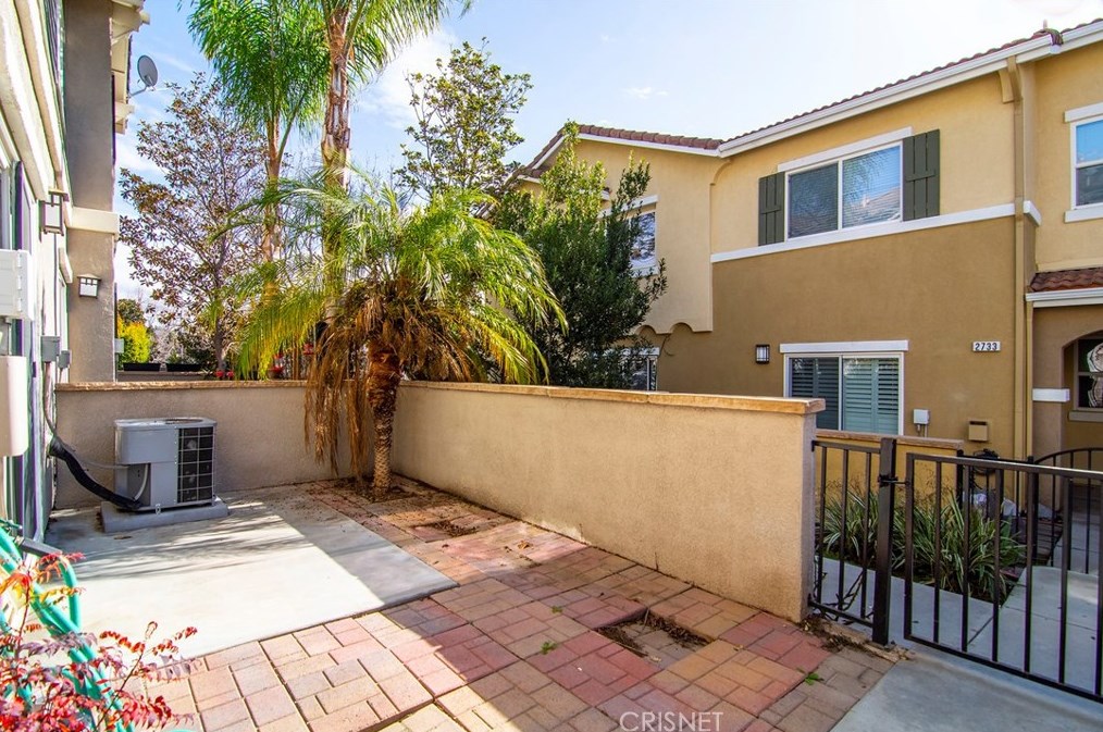 2743 Night Jasmine Dr, Simi Valley, CA 93065