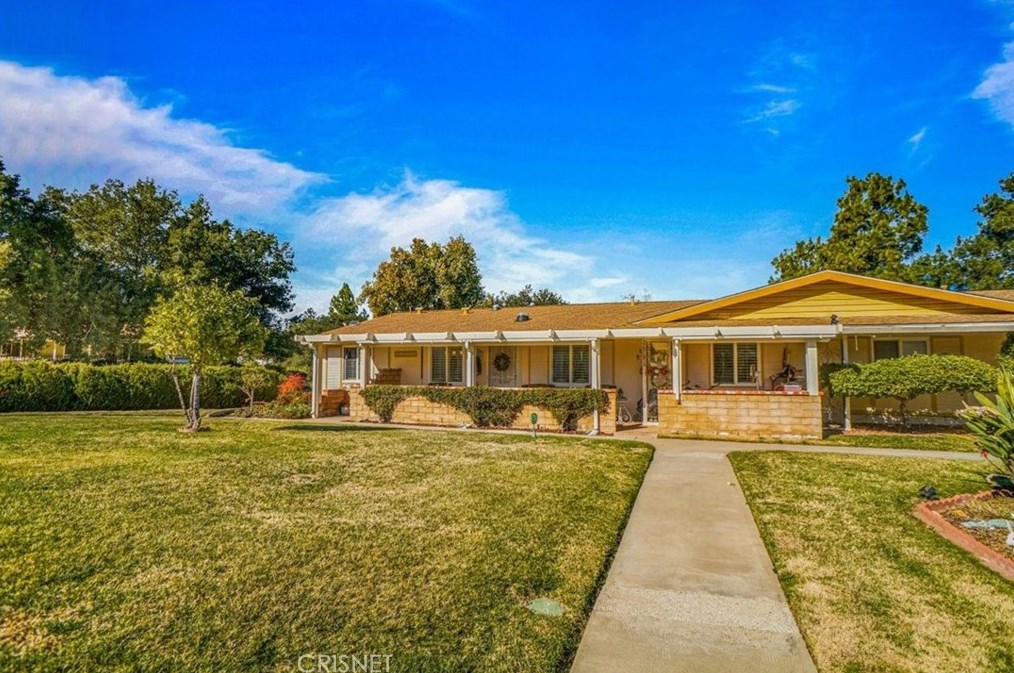26765 Whispering Leaves Dr #a, Santa Clarita, CA 91321