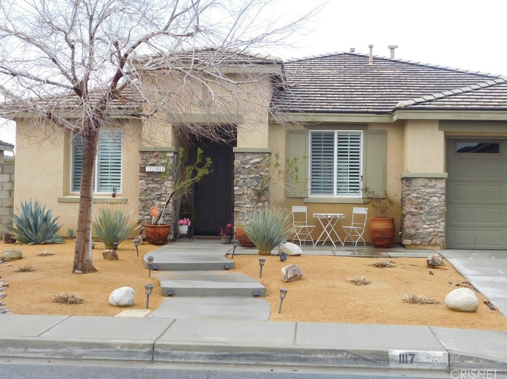 1117 Erwin Dr, Palmdale, CA 93551-4465