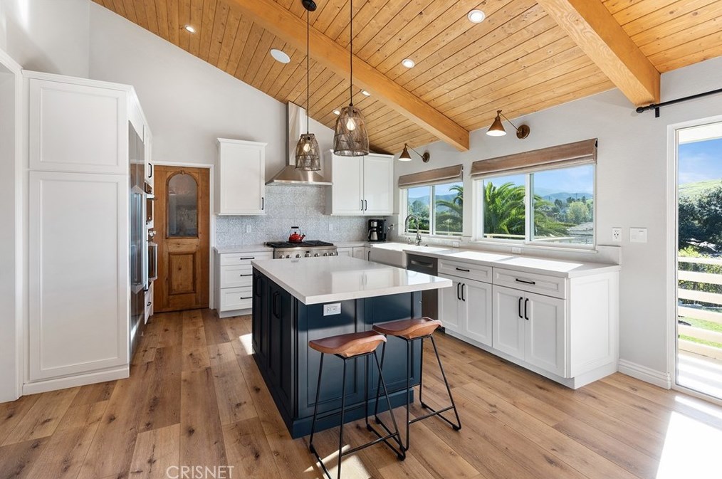 1485 Calle Yucca, Thousand Oaks CA  91360-2246 exterior