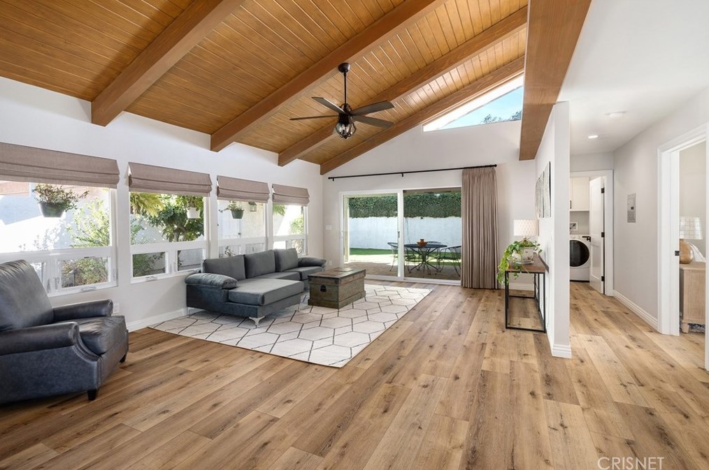 1485 Calle Yucca, Thousand Oaks CA  91360-2246 exterior