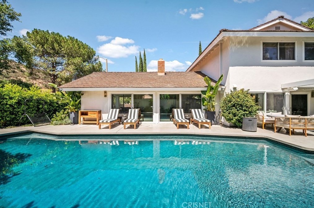 1692 Camberwell Pl, Thousand Oaks CA  91361-1507 exterior