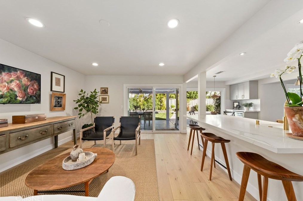 1692 Camberwell Pl, Thousand Oaks CA  91361-1507 exterior