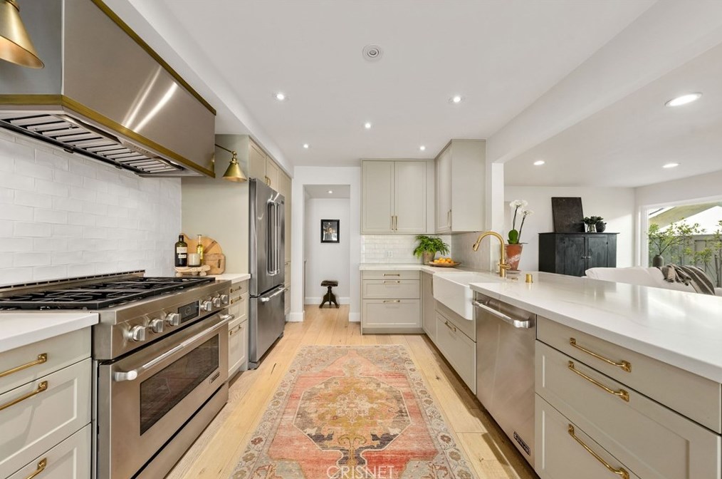 1692 Camberwell Pl, Thousand Oaks CA  91361-1507 exterior