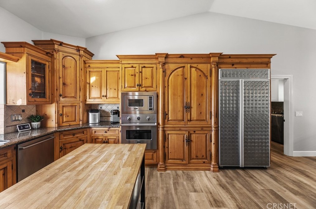 32126 Camino Canyon Rd, Acton CA  93510-2407 exterior