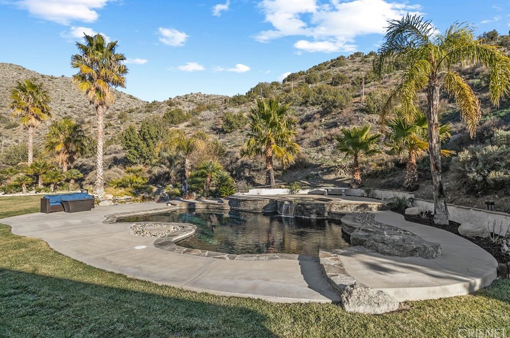 32126 Camino Canyon Rd, Acton CA  93510-2407 exterior