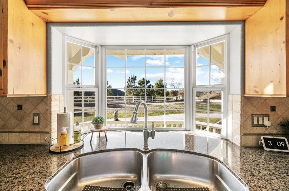 32126 Camino Canyon Rd, Acton CA  93510-2407 exterior