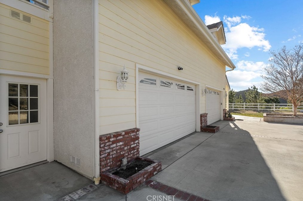 32126 Camino Canyon Rd, Acton CA  93510-2407 exterior