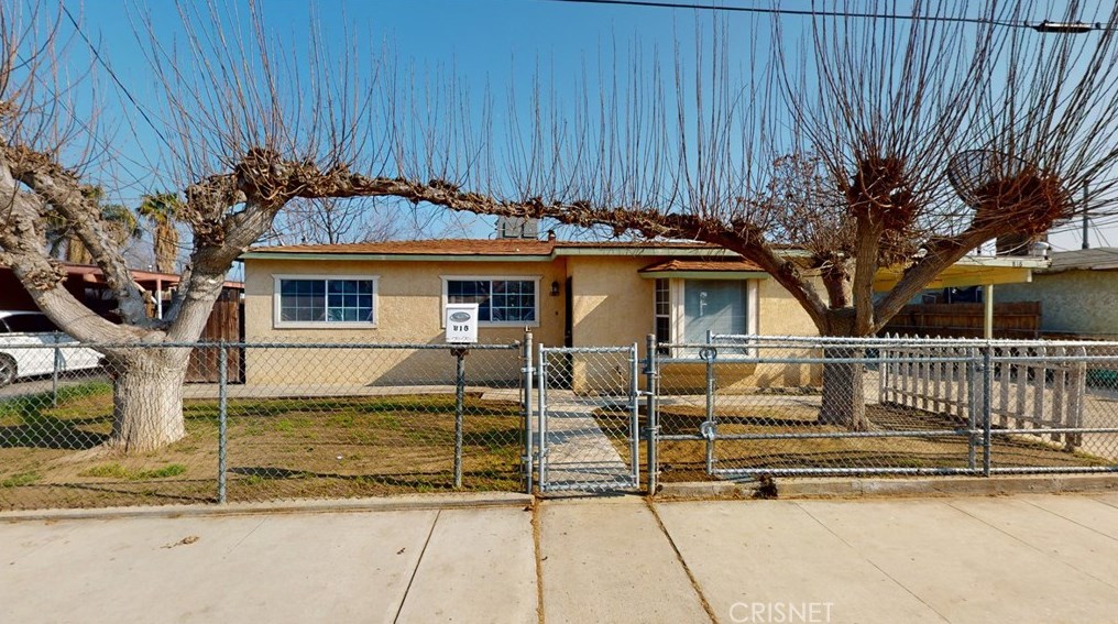 816 Moore St, Bakersfield, CA 93307