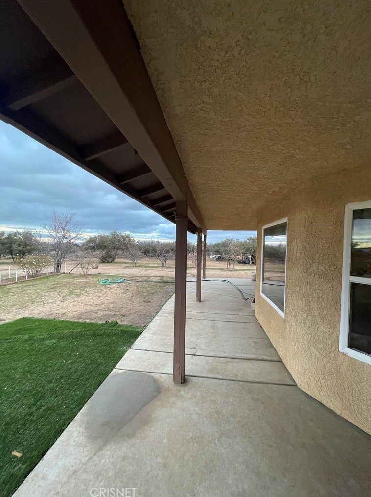 11150 Stuveling St, Hesperia CA  92344-0008 exterior