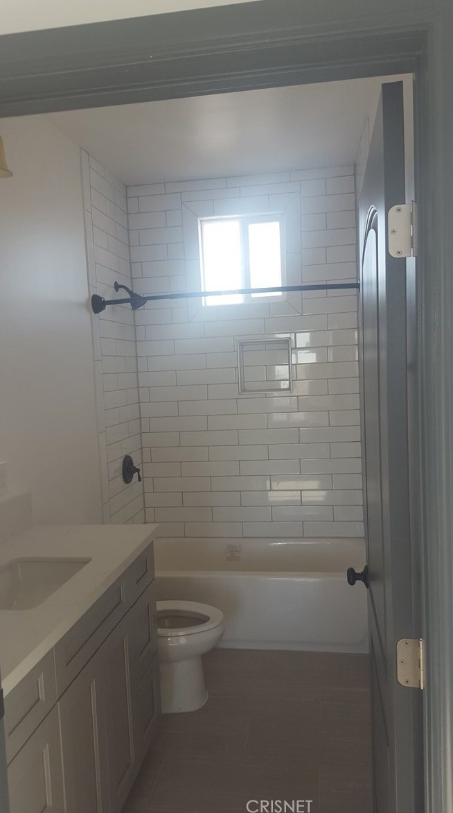 1228 89th St, Los Angeles CA  90002-1708 exterior