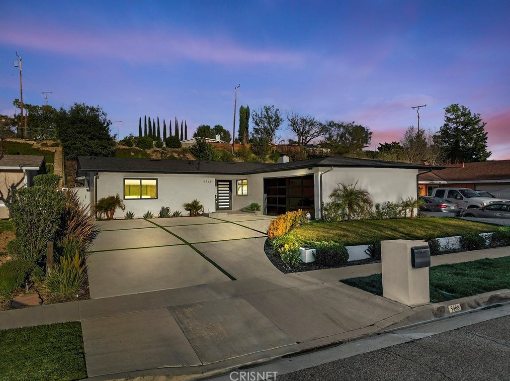5468 Ruthwood Dr, Calabasas, CA 91302
