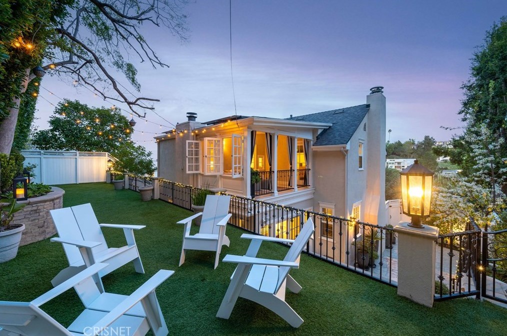 4029 Davana Rd, Van Nuys, CA 91423