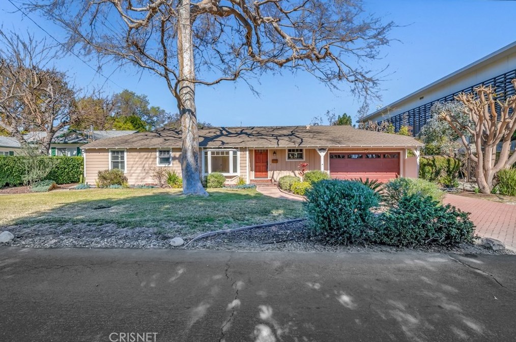12517 Kling St, North Hollywood, CA 91604