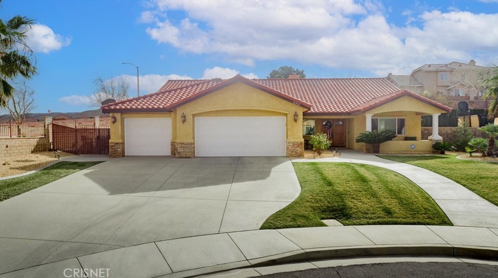 6512 Parker Dr, Palmdale, CA 93551-1902