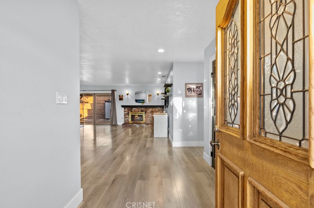 2238 Jonesboro Ave, Simi Valley, CA 93063