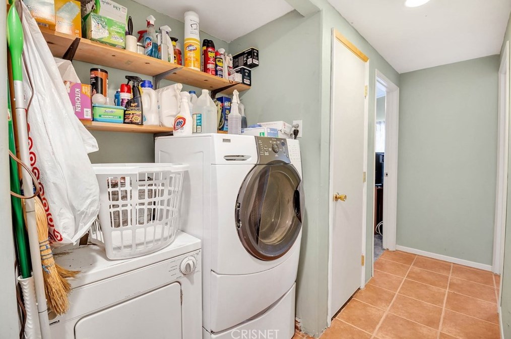 33350 Hubbard Rd, Acton CA  93510-1546 exterior