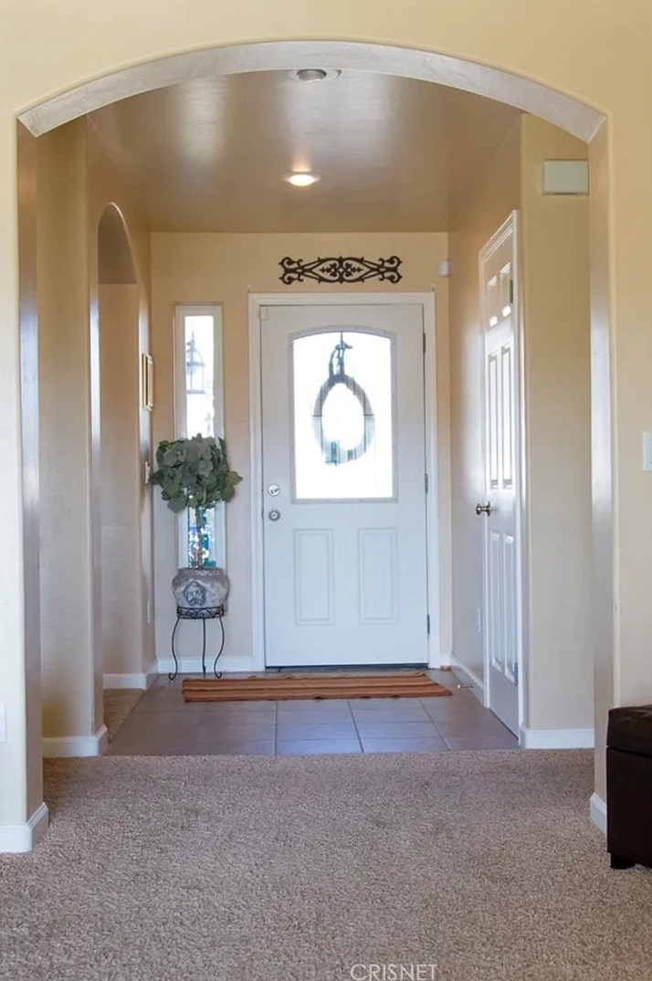 27511 Stallion Springs Dr, Tehachapi, CA 93561