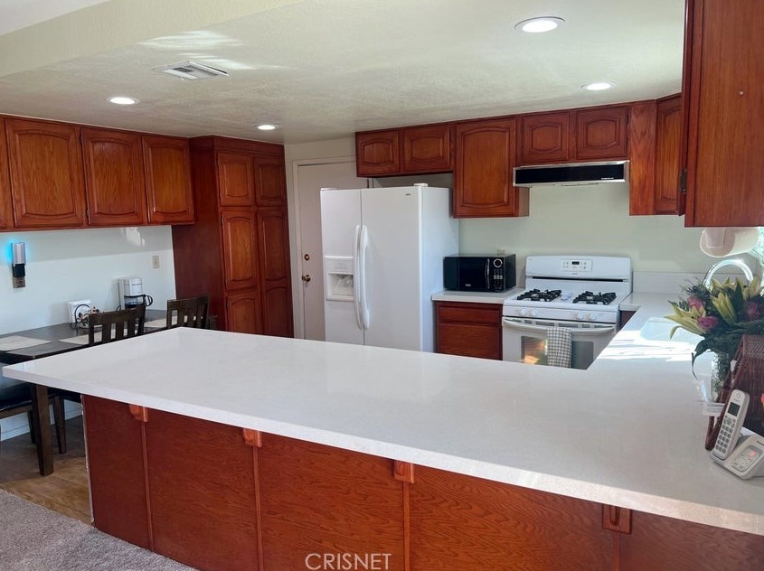 8140 E Ave T8, Juniper Hills, CA 93543