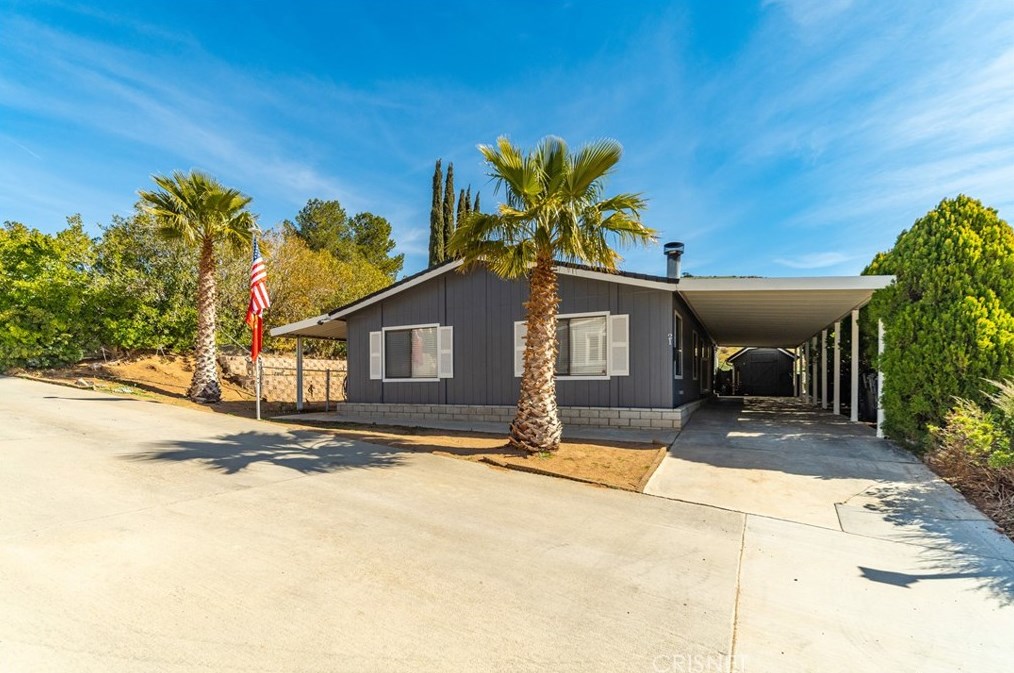 33105 Santiago Rd, Acton, CA 93510-1875