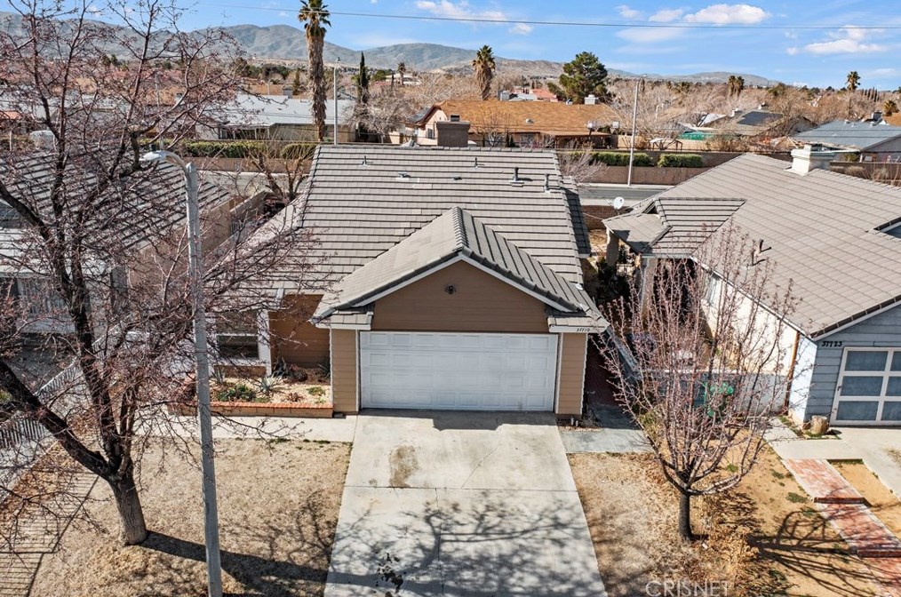 37719 Nantucket Dr, Palmdale, CA 93550