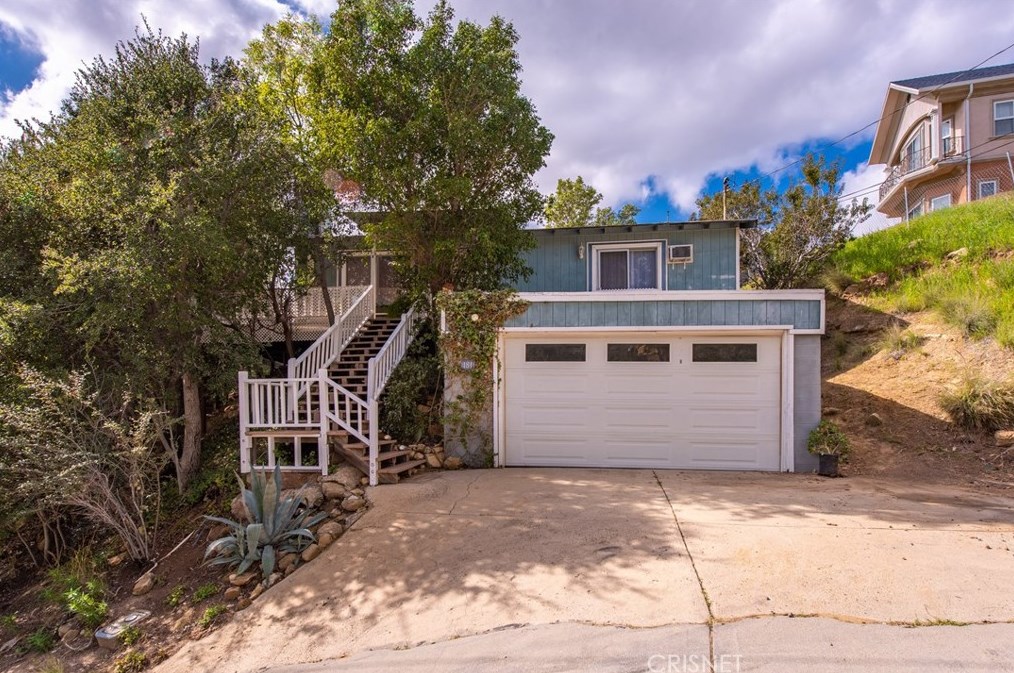 181 Notre Dame Ave, Chatsworth, CA 91311-7033