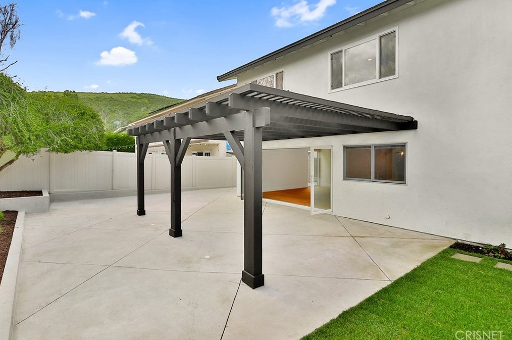1632 Camberwell Pl, Thousand Oaks CA  91361-1507 exterior