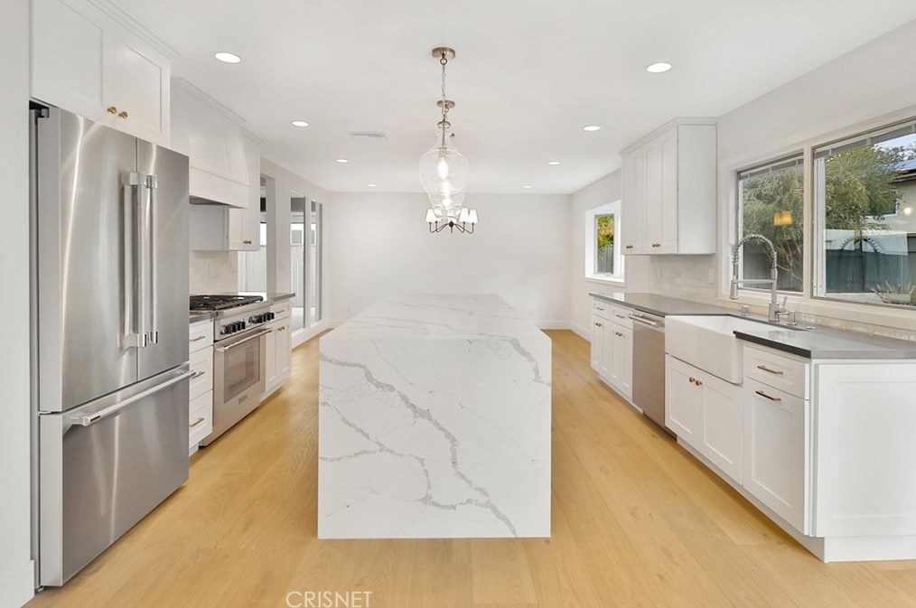 1632 Camberwell Pl, Thousand Oaks CA  91361-1507 exterior