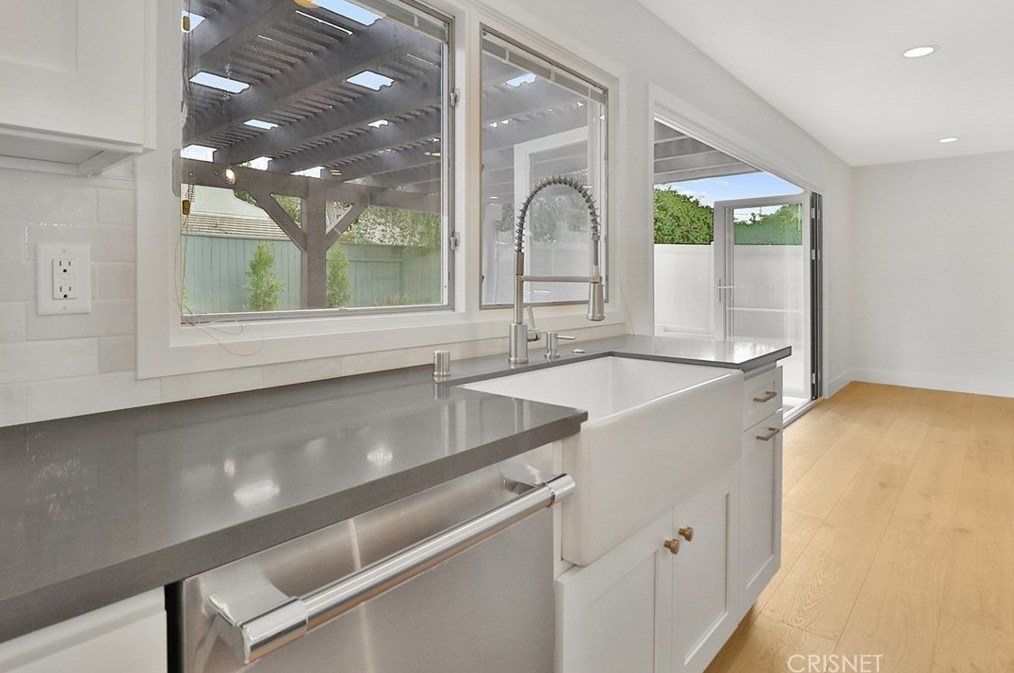 1632 Camberwell Pl, Thousand Oaks CA  91361-1507 exterior