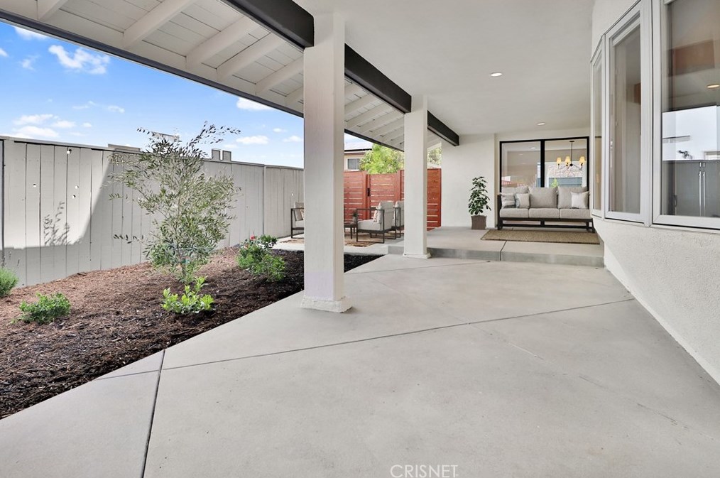 1632 Camberwell Pl, Thousand Oaks CA  91361-1507 exterior