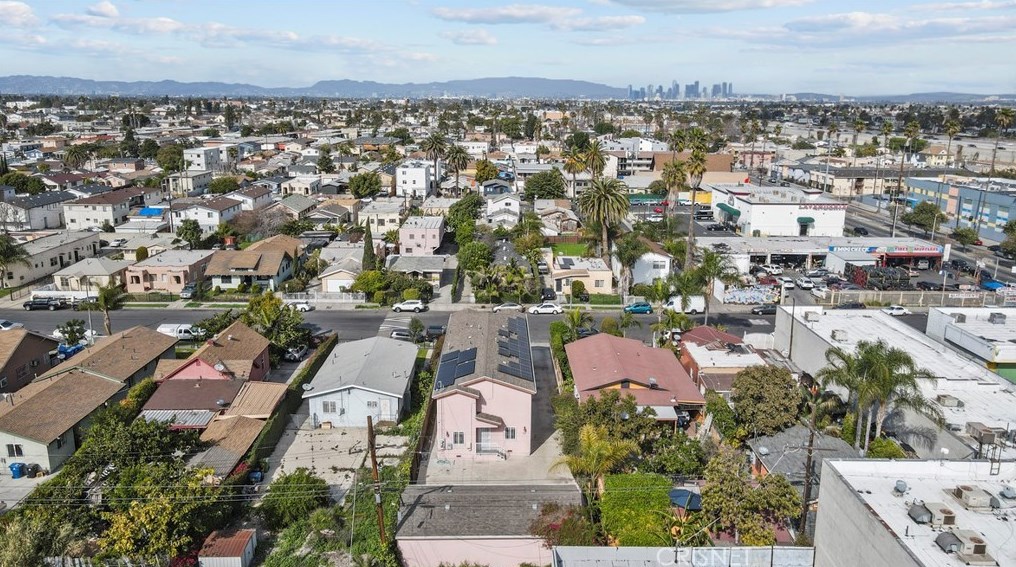 524 85th St, Los Angeles CA  90044-5820 exterior
