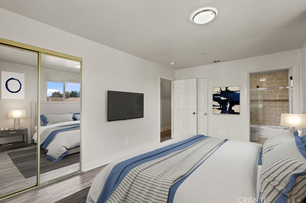 524 85th St, Los Angeles CA  90044-5820 exterior