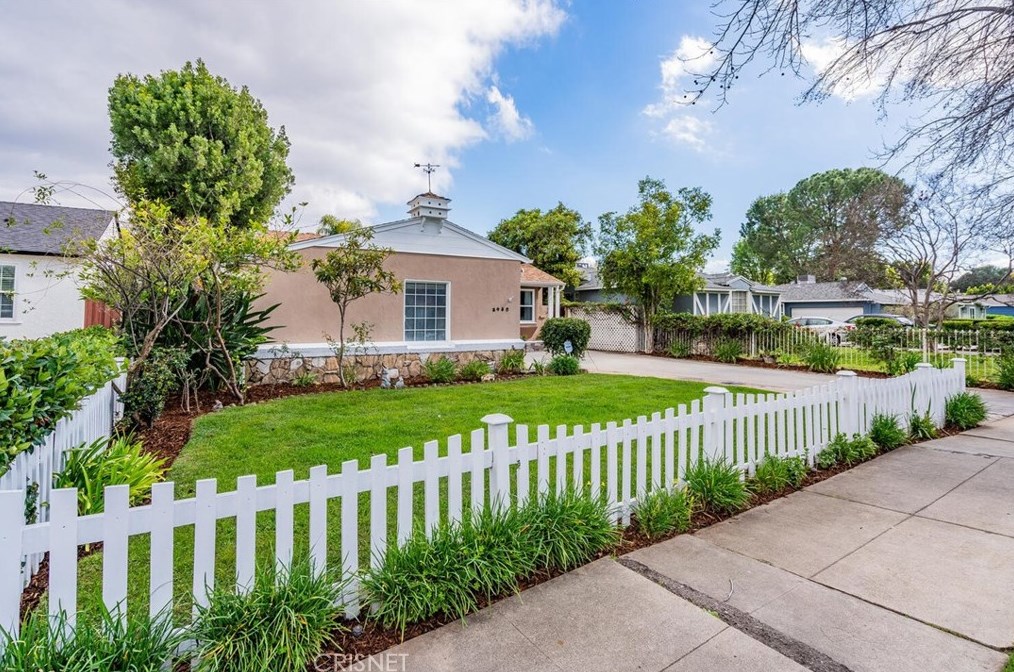 5450 Columbus Ave, Van Nuys, CA 91411