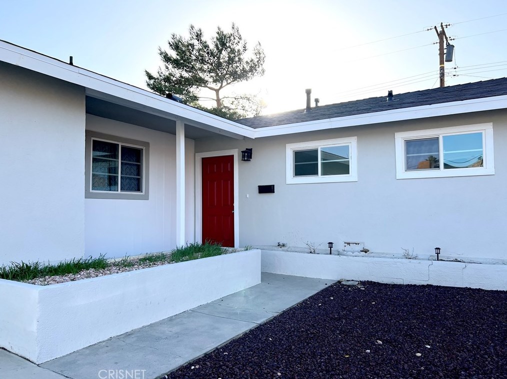 38503 Landon Ave, Palmdale, CA 93550