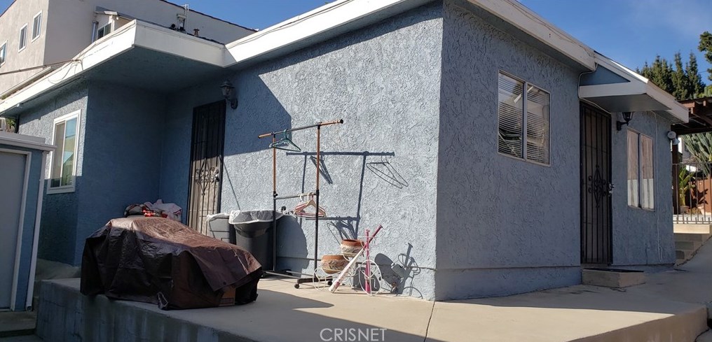 6273 Meridian St, Los Angeles CA  90042-2841 exterior