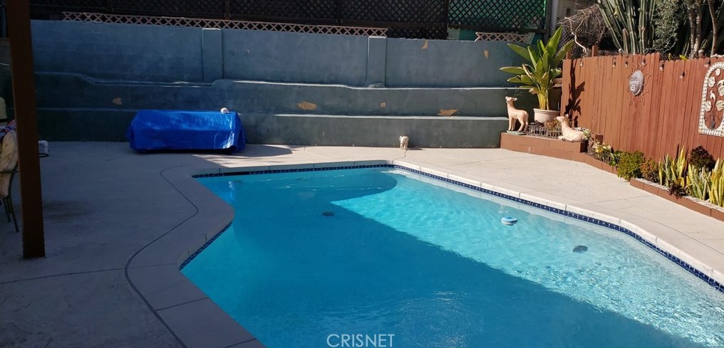 6273 Meridian St, Los Angeles CA  90042-2841 exterior