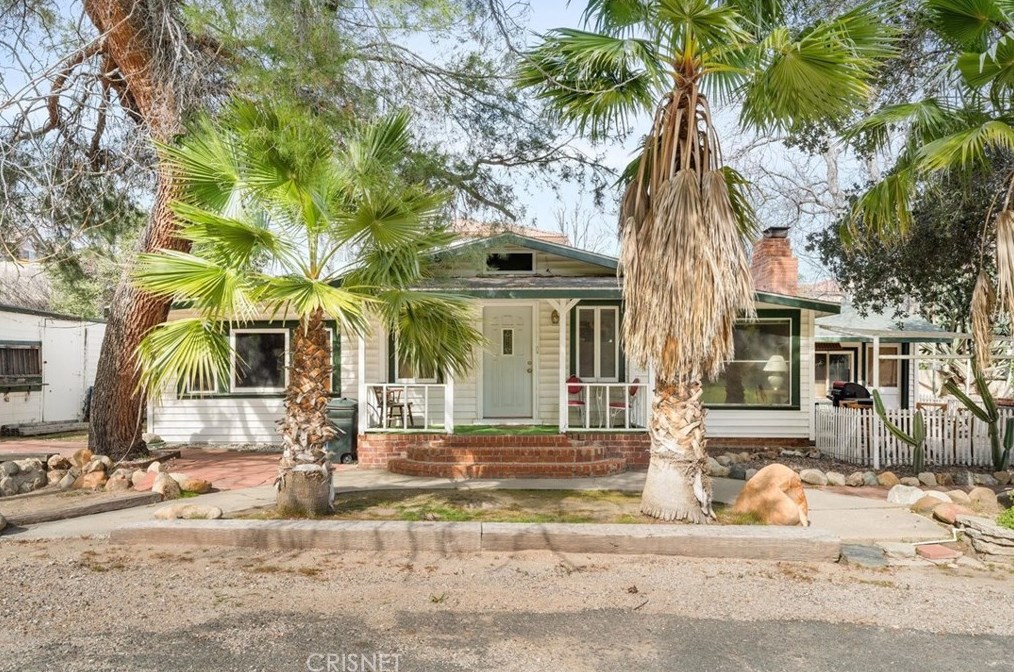 30203 The Old Rd, Santa Clarita, CA 91384