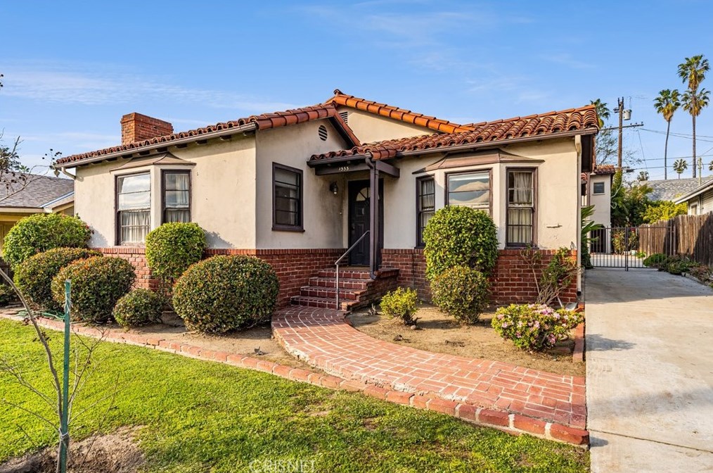 1555 Grandola Ave, Los Angeles, CA 90041-2208