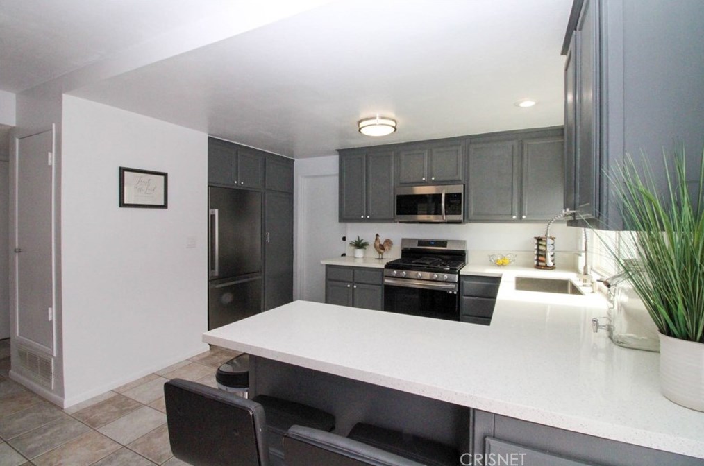 2241 Ravenna St, Simi Valley, CA 93065