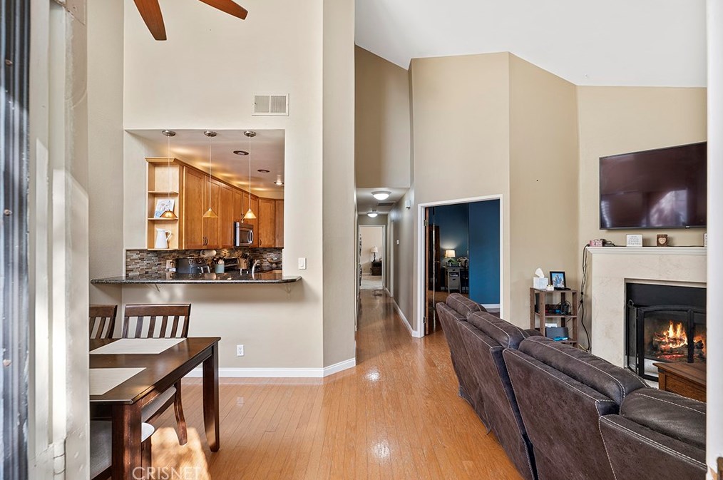 53 Mcafee Ct, Thousand Oaks CA  91360-2667 exterior