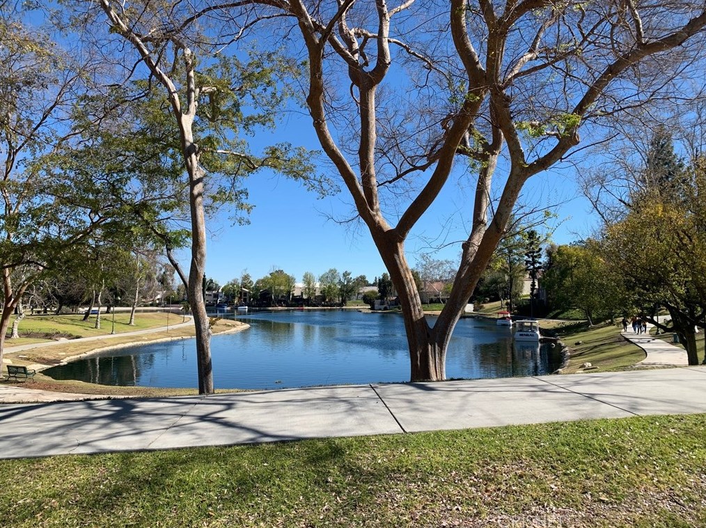 4714 Park Granada Unit 203, Calabasas, CA 91302