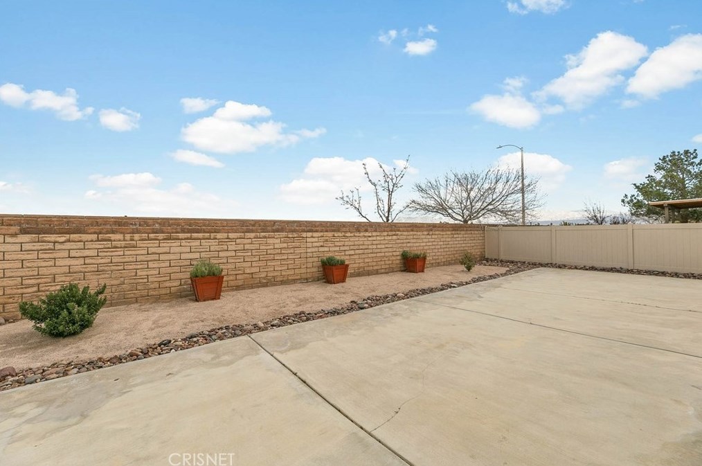 38056 Aidea St, Palmdale, CA 93552-3408