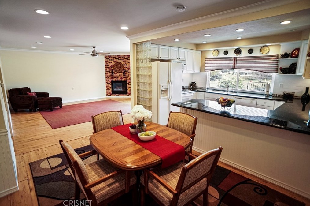 26726 Oak Garden Ct, Santa Clarita, CA 91321