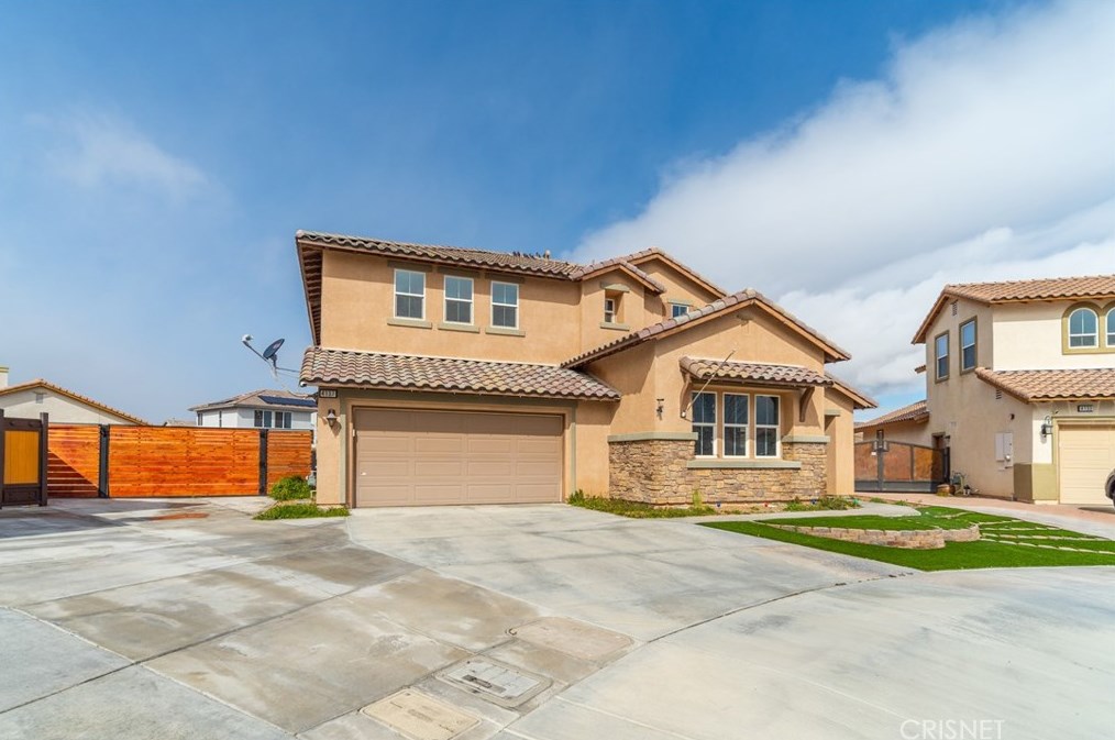 4137 Jonathon St, Lancaster, CA 93536