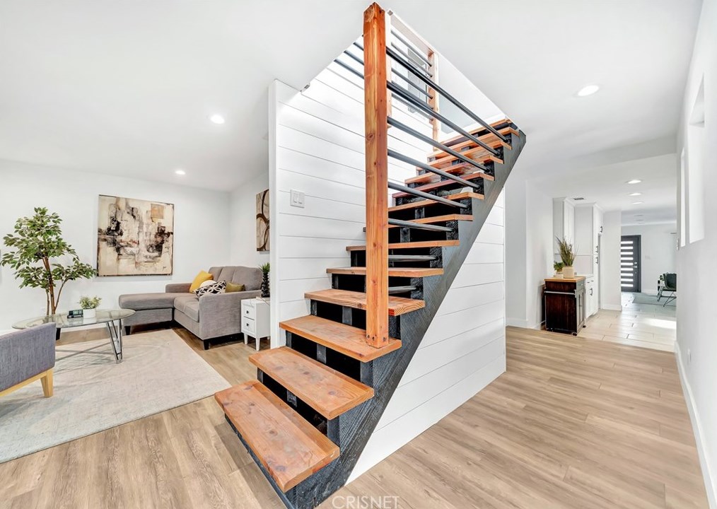 10745 Tabor St, Los Angeles CA  90034-5511 exterior