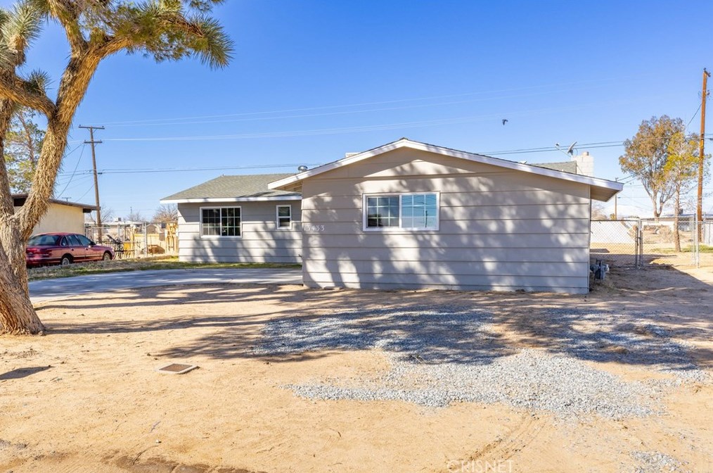 13433 Gilbert St, Edwards Air Force Base, CA 93523